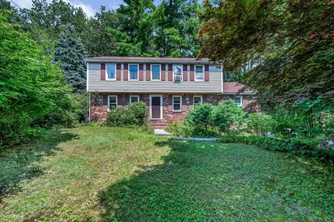 48 Cannington St, Lowell, MA 01854