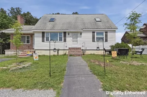 55 New Caster Dr, Lowell, MA 01854
