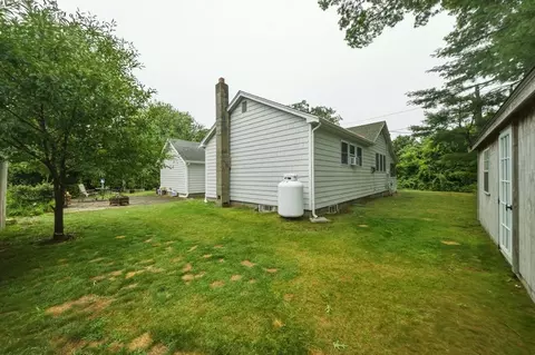 Exterior - 6 Gordon St, Wareham, MA 02571 photo 6 of 13