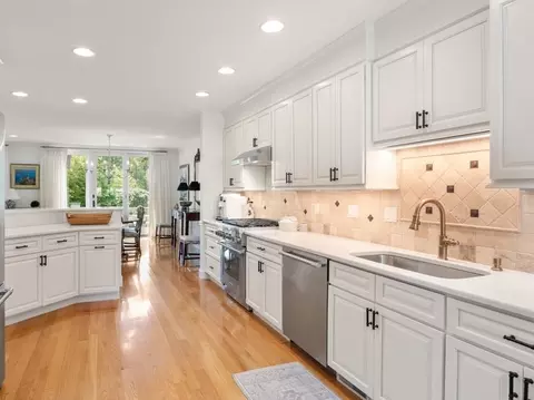 11 Eagle Ct, Ipswich, MA 01938 photo 9