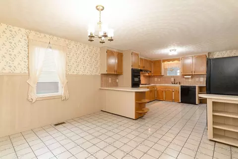 Kitchen - 6 Maynard St, Webster, MA 01570 photo 3 of 6