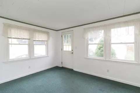 Living - 6 Maynard St, Webster, MA 01570 photo 1 of 6
