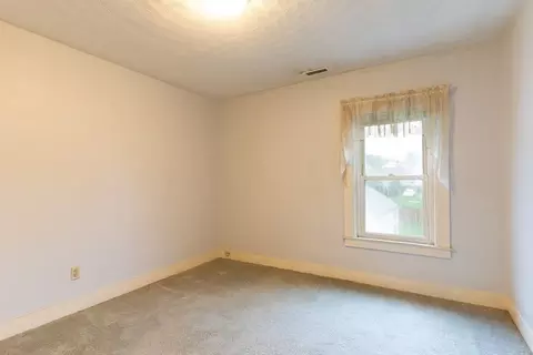 Bedroom - 6 Maynard St, Webster, MA 01570 photo 6 of 7