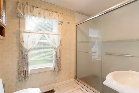Bath - 6 Maynard St, Webster, MA 01570 photo 1 of 5