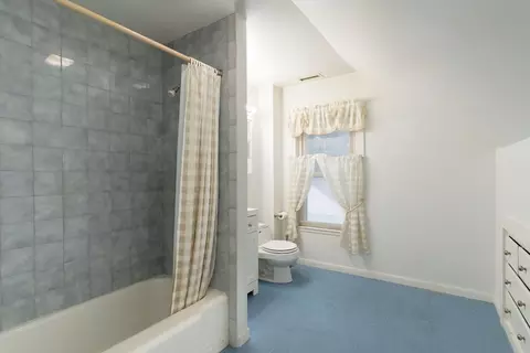 Bath - 6 Maynard St, Webster, MA 01570 photo 3 of 5