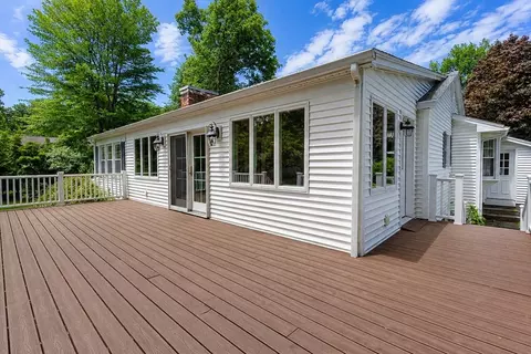 Exterior - 93 Wyndward Rd, Longmeadow, MA 01106 photo 8 of 10