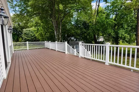 Exterior - 93 Wyndward Rd, Longmeadow, MA 01106 photo 6 of 10