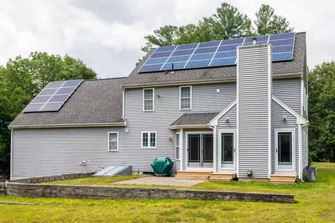 Exterior - 562 Mendon Rd, Sutton, MA 01590 photo 4 of 6
