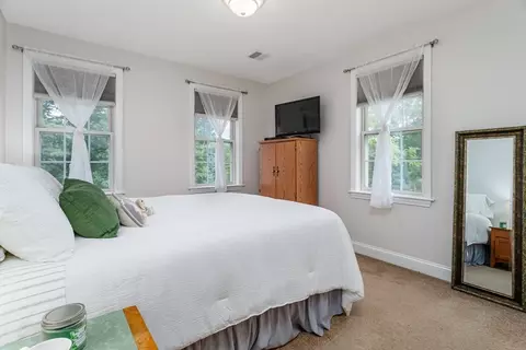 Bedroom - 562 Mendon Rd, Sutton, MA 01590 photo 6 of 7