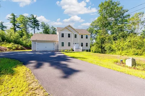 Exterior - 140 Willard Rd, Ashburnham, MA 01430 photo 2 of 5
