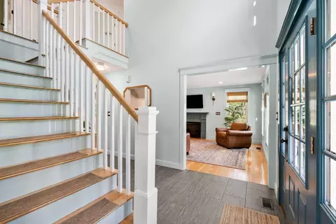 Entry Way - 431 River St, Dunstable, MA 01827 photo 3 of 6