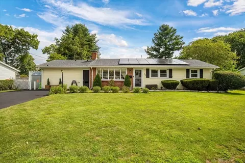 38 Mercedes Rd, Brockton, MA 02301