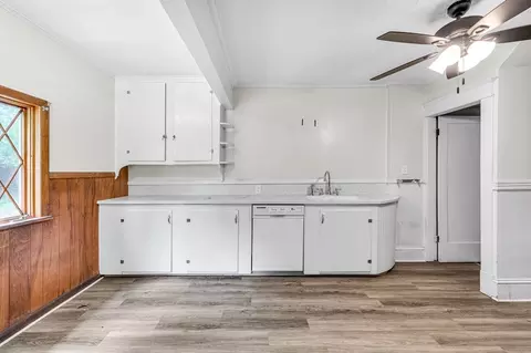 Kitchen - 32 Marsden St, Springfield, MA 01109 photo 1 of 2