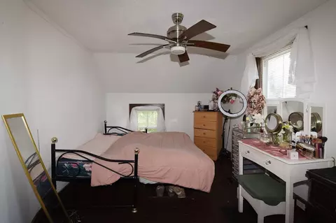 Bedroom - 14 Prospect St, Buzzards Bay, MA 02532 photo 1 of 2