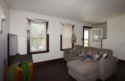 Living - 14 Prospect St, Buzzards Bay, MA 02532 photo 1 of 2