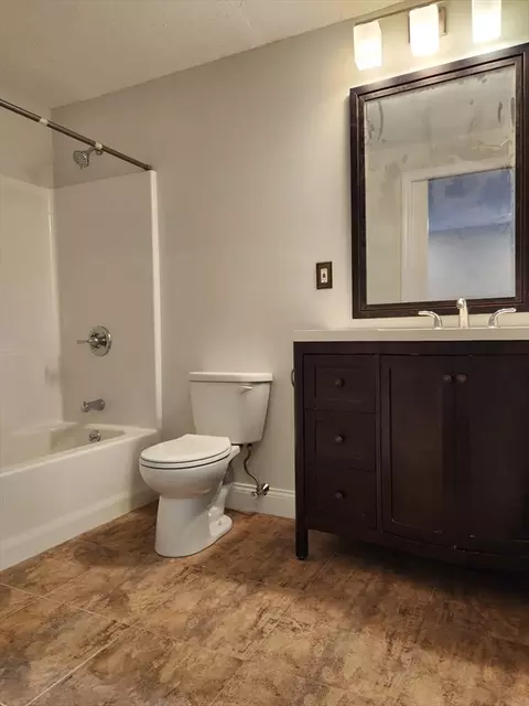 Bath - 29 Buckley Rd, Worcester, MA 01602 photo 4 of 4