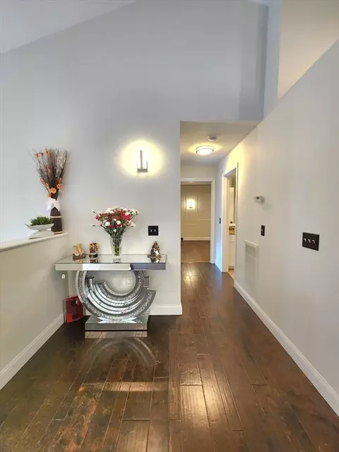 Entry Way - 29 Buckley Rd, Worcester, MA 01602 photo 2 of 3