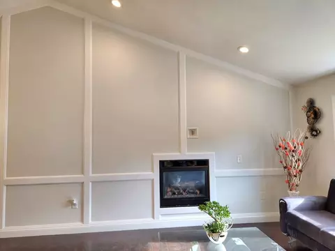 Living - 29 Buckley Rd, Worcester, MA 01602 photo 2 of 9