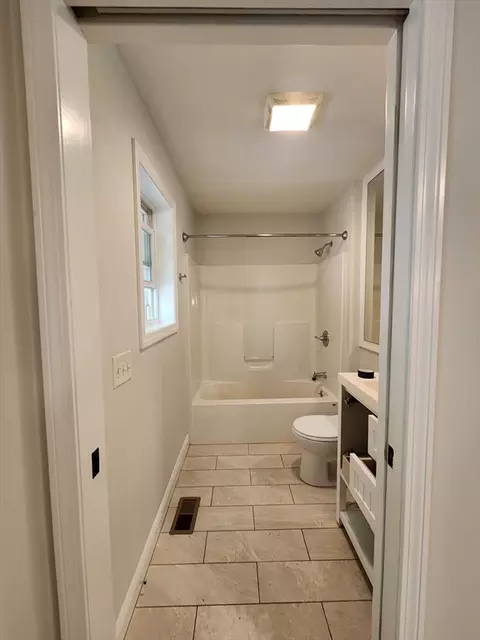 Bath - 29 Buckley Rd, Worcester, MA 01602 photo 3 of 4