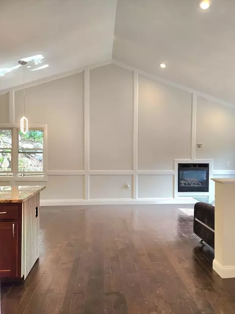 Living - 29 Buckley Rd, Worcester, MA 01602 photo 6 of 9