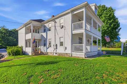 28 E Meadow Rd, Lowell, MA 01854 photo 3