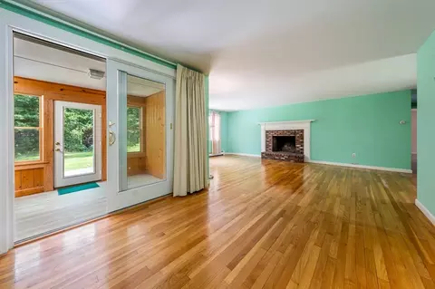 Living - 61 White Oak Trl, Centerville, MA 02632 photo 6 of 7