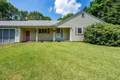 Exterior - 61 White Oak Trl, Centerville, MA 02632 photo 8 of 12