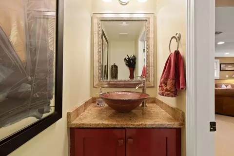 Bath - 234 Hampton Rd, Sharon, MA 02067 photo 3 of 3