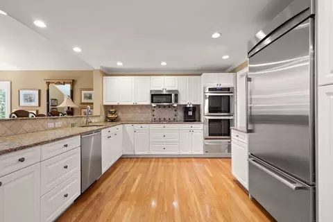 Kitchen - 234 Hampton Rd, Sharon, MA 02067 photo 4 of 6