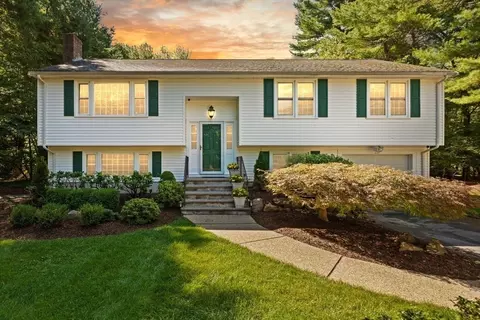 Exterior - 234 Hampton Rd, Sharon, MA 02067 photo 9 of 10