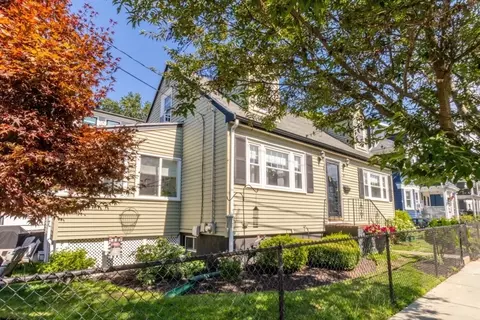 35 Rosaria St, Dorchester, MA 02122