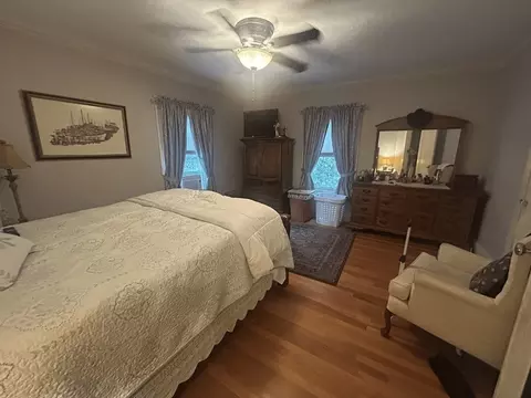 Bedroom - 142 Springfield St, Springfield, MA 01107 photo 2 of 3
