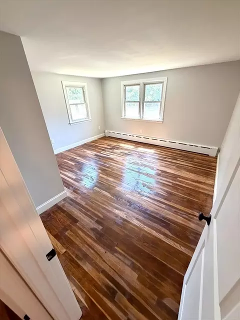 64 King St, Raynham, MA 02767 photo 5