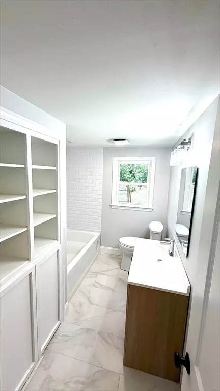64 King St, Raynham, MA 02767 photo 7