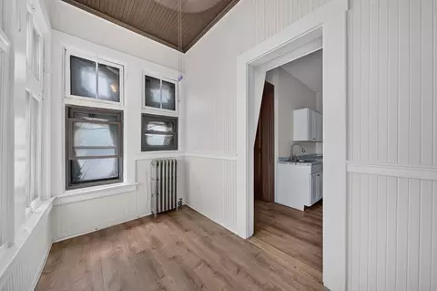 Entry Way - 533 Locust St #5, Fall River, MA 02720 photo 1 of 2