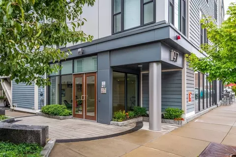 197 Washington St #409, Somerville, MA 02143