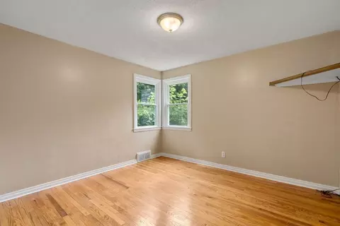 Bedroom - 65 Burnside Ter, Springfield, MA 01118 photo 1 of 7