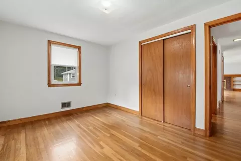 Bedroom - 129 Chickering Rd, Dedham, MA 02026 photo 3 of 8