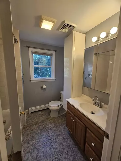 Bath - 11 Cardinal Ave, Wareham, MA 02538 photo 2 of 3