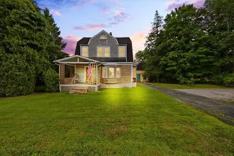 Exterior - 544 Main St, Acushnet, MA 02743 photo 1 of 10