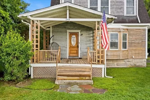Exterior - 544 Main St, Acushnet, MA 02743 photo 4 of 10