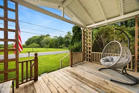 Exterior - 544 Main St, Acushnet, MA 02743 photo 6 of 10