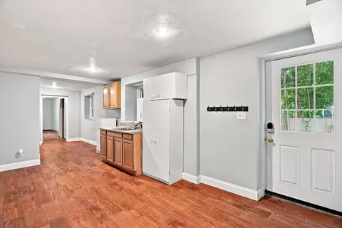 Entry Way - 35 Swift Rd, Framingham, MA 01702 photo 5 of 5