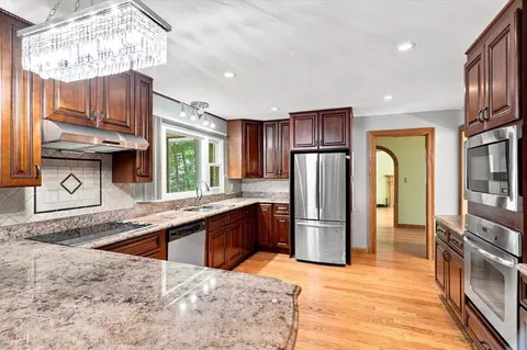 Kitchen - 35 Swift Rd, Framingham, MA 01702 photo 3 of 5