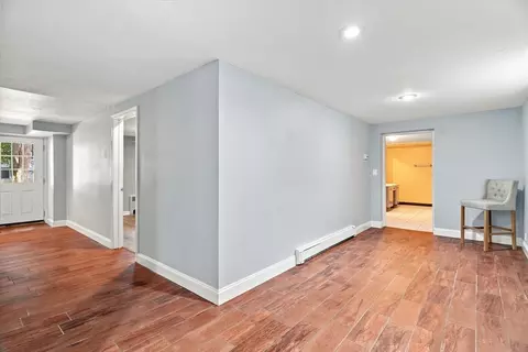 Entry Way - 35 Swift Rd, Framingham, MA 01702 photo 4 of 5