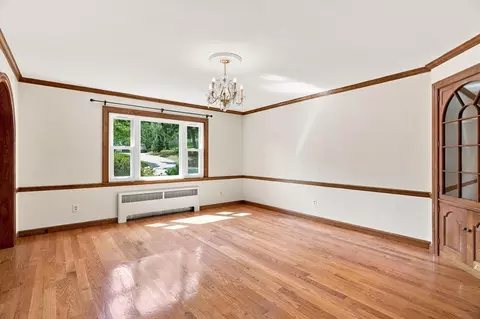 Living - 35 Swift Rd, Framingham, MA 01702 photo 2 of 11