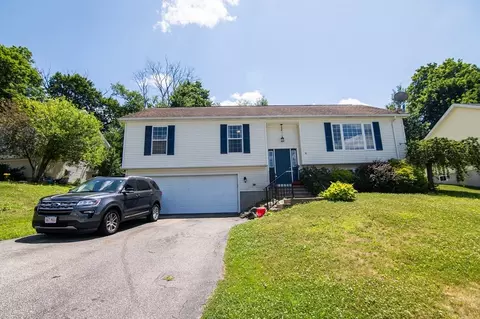 8 Sullivan St, Spencer, MA 01562