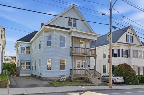 220 University Ave, Lowell, MA 01854