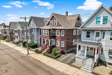 View/Area - 27 Peirce Ave, Everett, MA 02149 photo 2 of 4