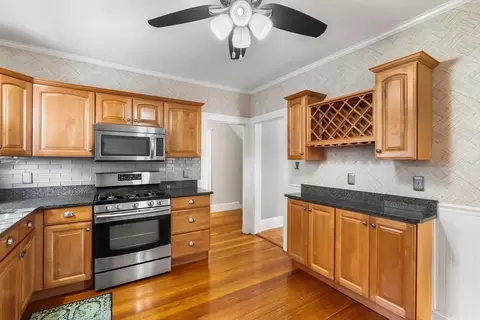 Kitchen - 27 Peirce Ave, Everett, MA 02149 photo 4 of 6
